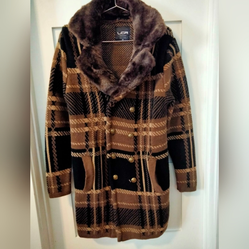 Men's Sweater Jacket Coat with fur trim neck